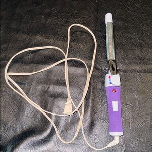 Curling Iron by Caboodles, GUC